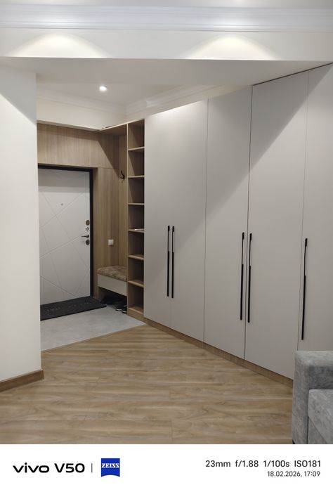 Яшнабод тумани Боку куча дом сотилади.8 этаж 45 м кв.