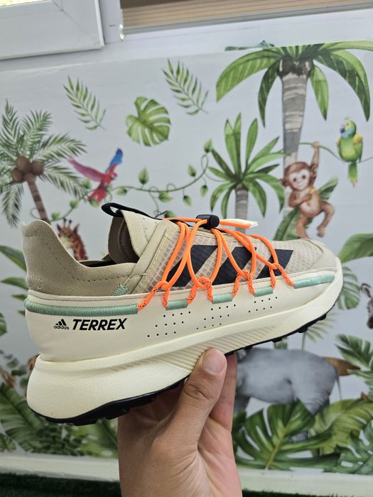 Adidas Terrex Voyager 42