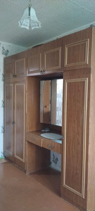 Шкаф с зеркалом бесплатно