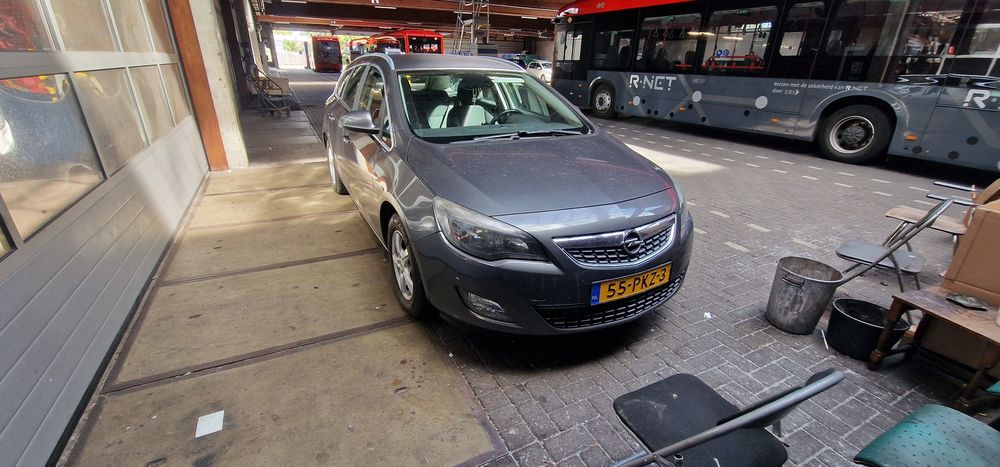 Vand opel astra j