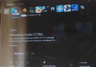 PS5 + FC26 в безупречно състояние