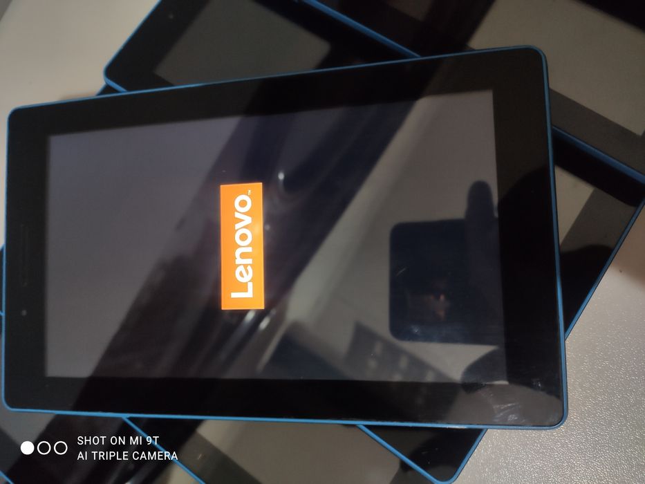 Продам планшет lenovo