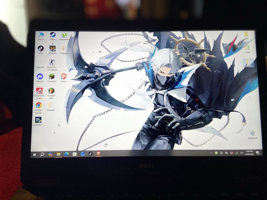 Laptop cu touch screen DELL