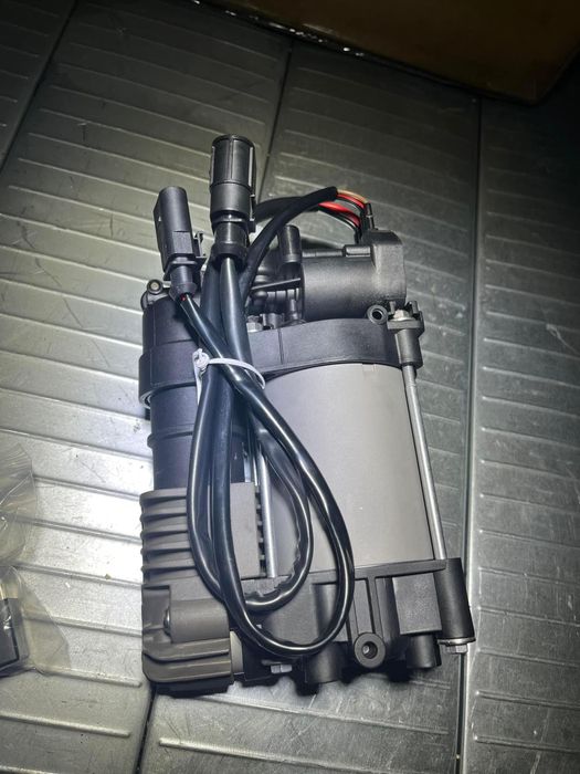 Compresor perne aer TOUAREG / Macan kit reparatie bloc valve nou