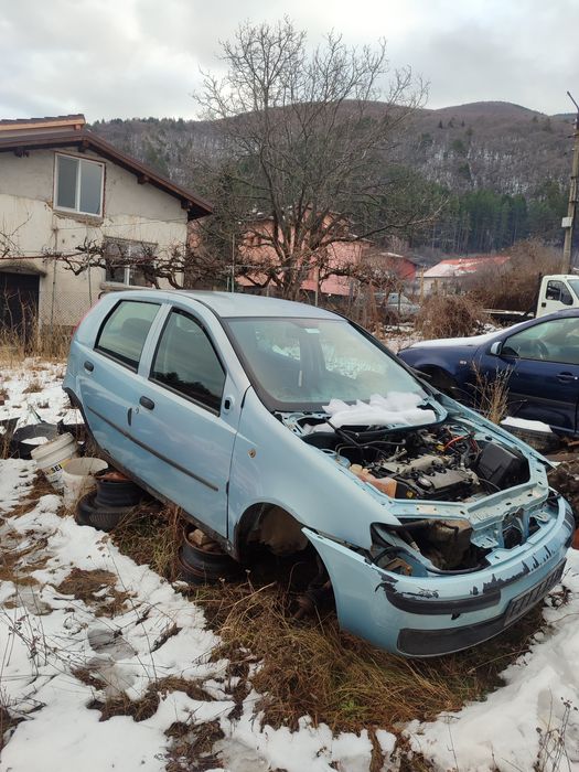 Фиат Пунто само на части