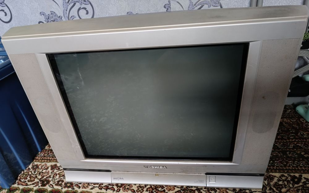 Продаётся телевизор