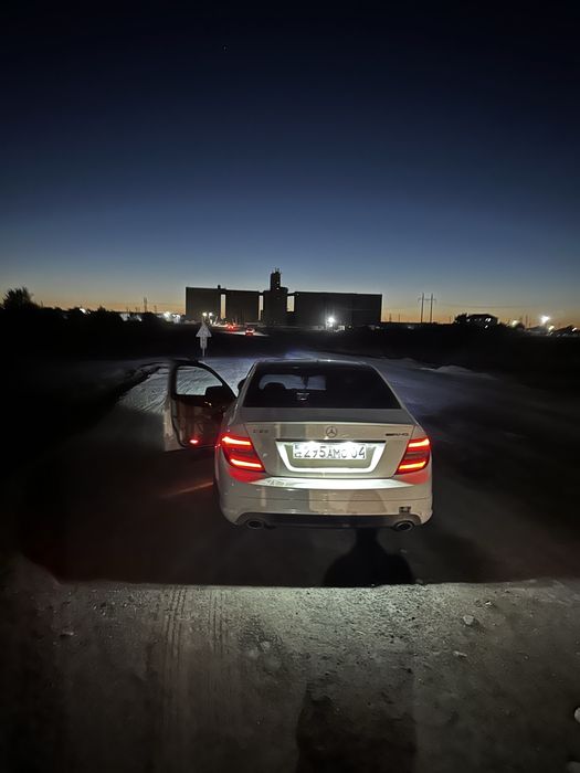 В продаже Mersedes Benz c-шка