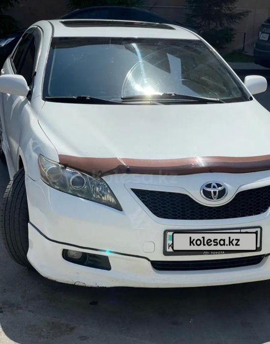 Тойота  Камри  SE