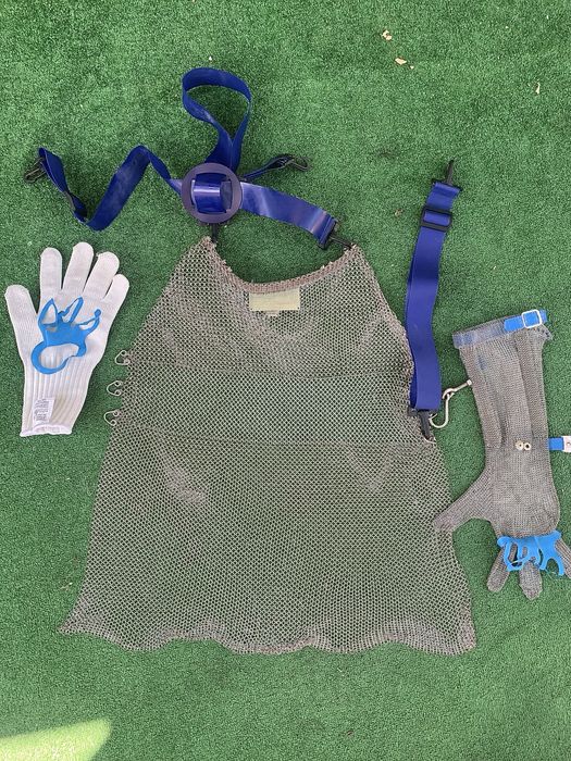 Șorț si mănușă din zale