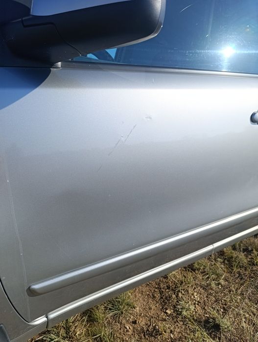 Nissan Note  комплектация  tekna