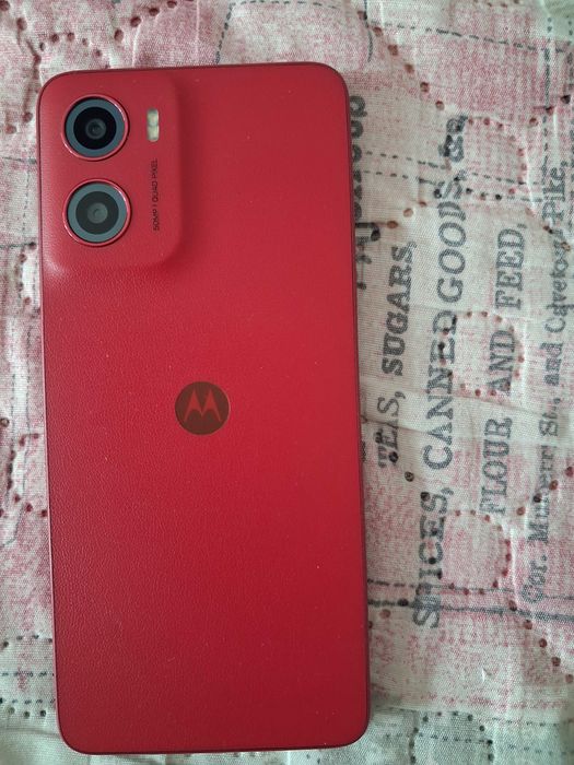 Продавам телефон Motorola g 05