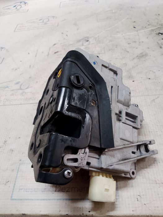 broasca stanga spate audi a3 2008