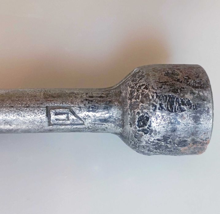 Ключ балонный для "Москвича" и "Волги". СССР.