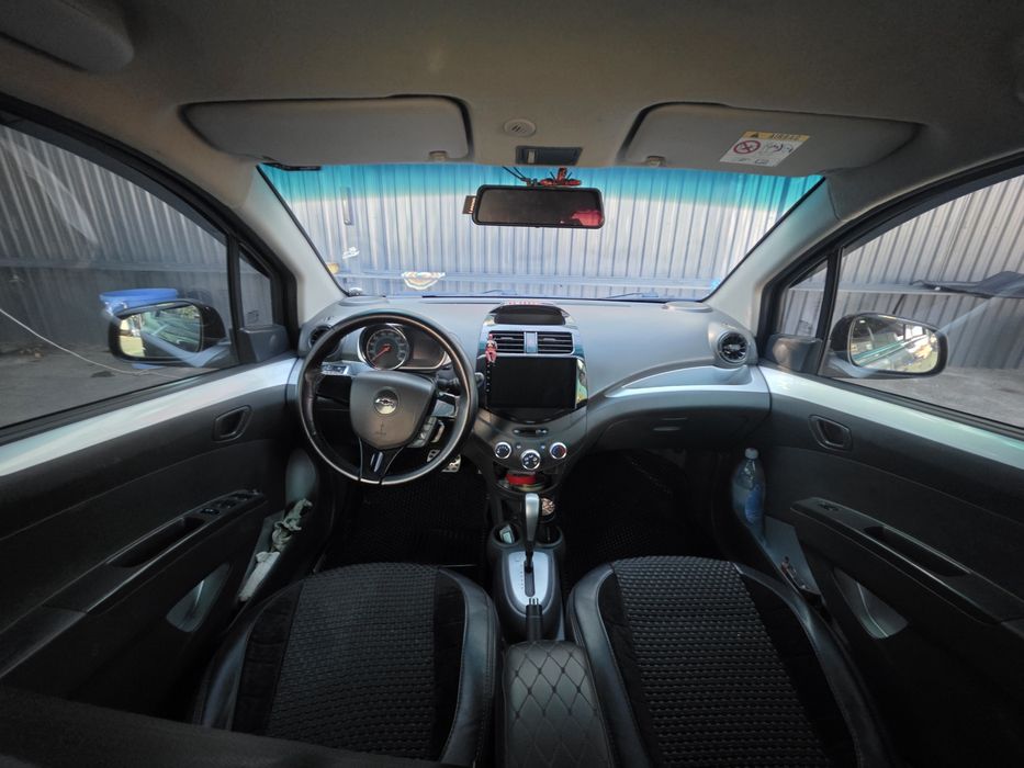 Продается спарк 2020 года автомат