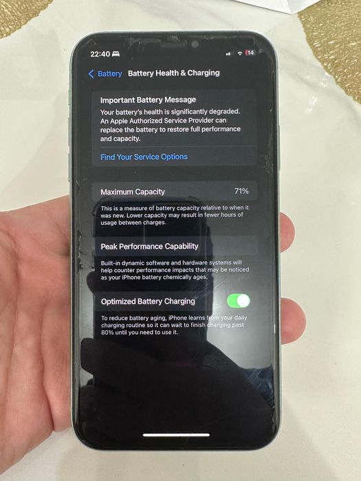 Продам айфон  11