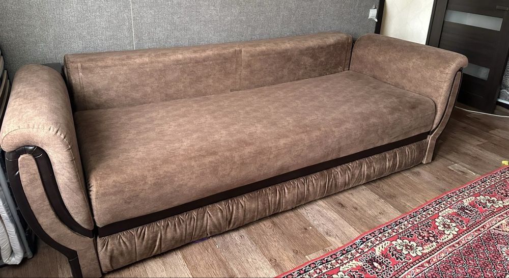 Диван расклвдной с ящиком доя белья