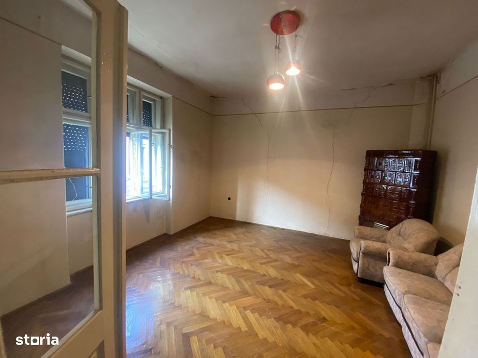 Semicentral - Casa 3 camere - Strada Oituzului