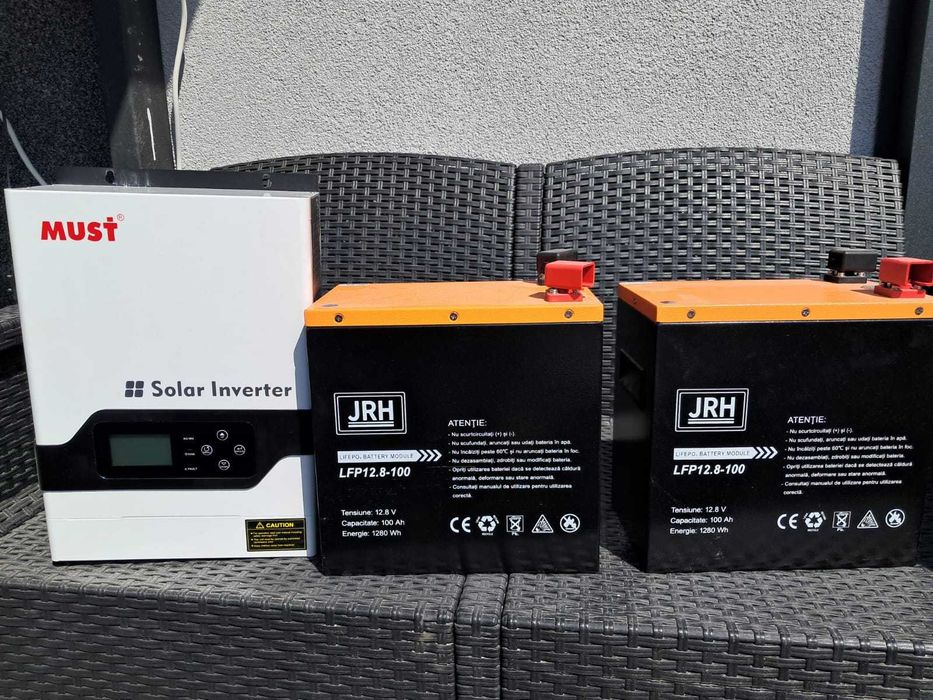 Baterii pentru panouri solare