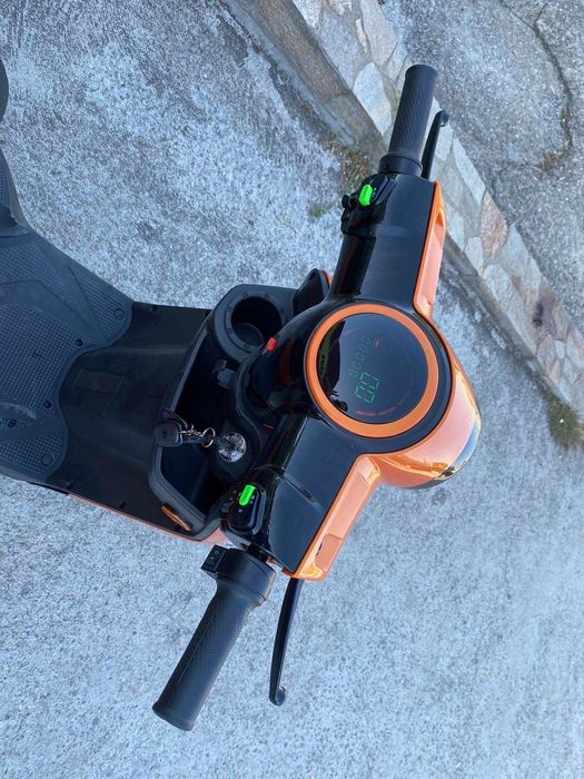 НОВО Електрическа Триколка FM1-LUX 1500W ORANGE