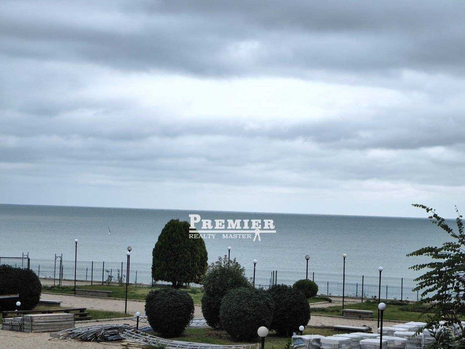 Продава се Тристаен апартамент в Бургас, Акациите - 95 кв.м за 628 €/кв.м - Снимка #2