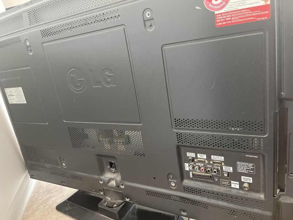 Телевизор LG .Подойдёт на детали.