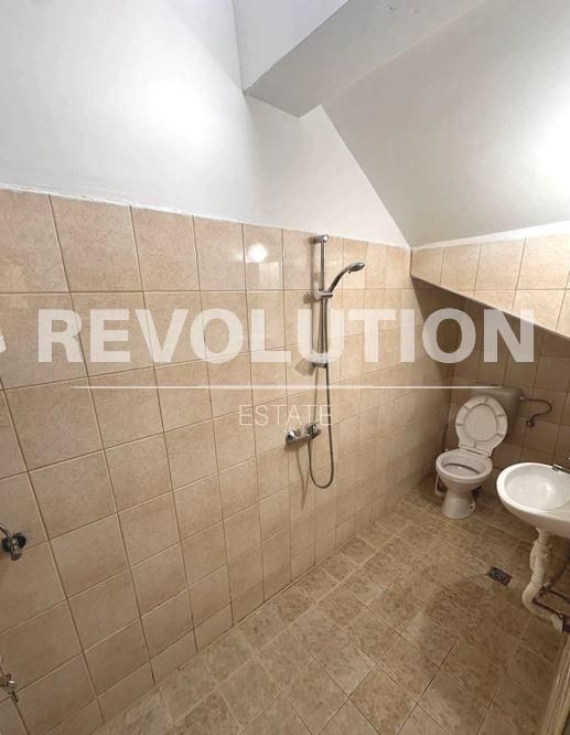 Дава се под наем Двустаен апартамент в Варна, Погреби - 40 кв.м за 278.97 € - Снимка #4