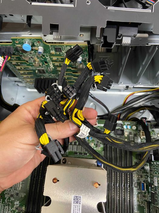 Dell T640 2*Xeon Gold 6150 36c/72t, 32GB DDR4, GPU, RAID сървър ML AI