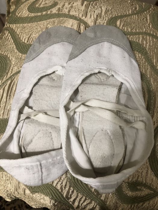 Подушки, простыни