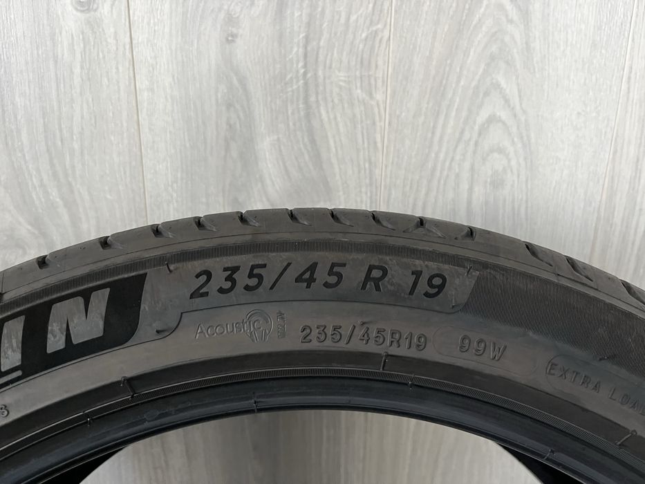 Летни гуми 235/45/19 Michelin Primacy 4