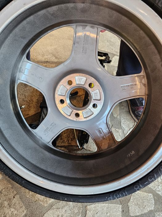 Резервна гума патерица зя Audi Q5  195 75 18 с крик и ключ