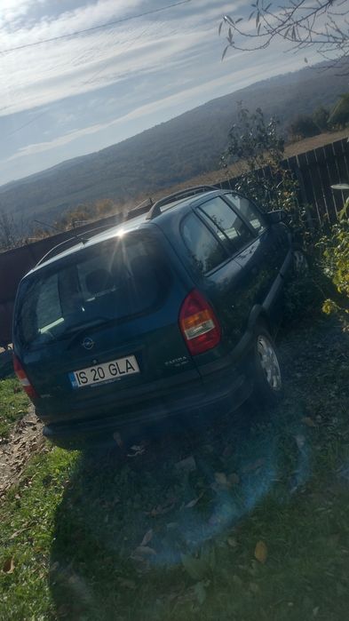 Opel Zafira 2001 – 7 locuri