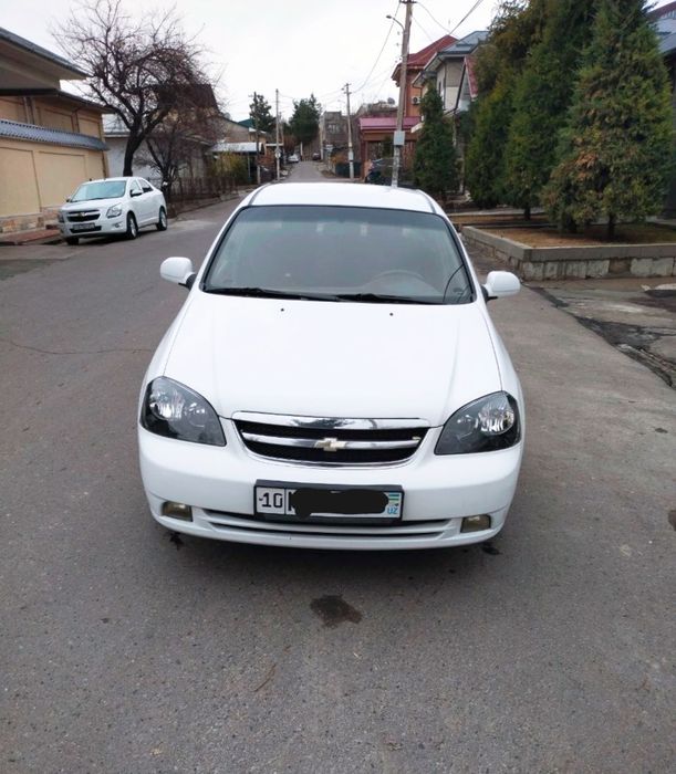 Ласетти ок 2011 йил сотилади