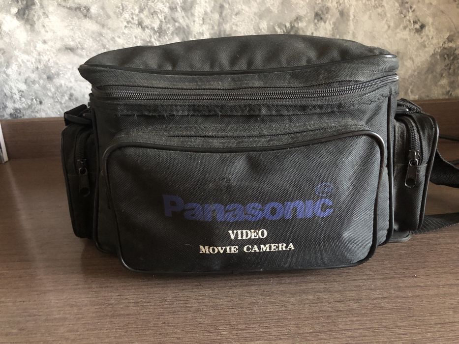 продам касетную видеокамеру panasonic