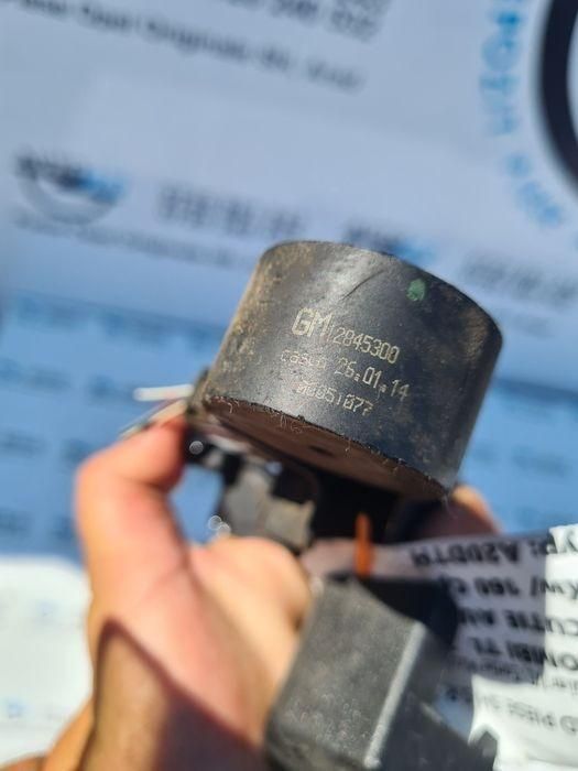 Senzor reglare nivel faruri suspensie fata Opel Insignia A