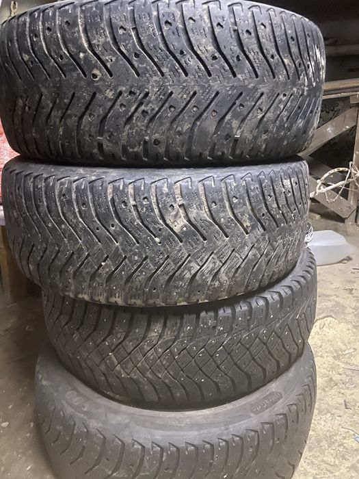 Продам шины б/у 16