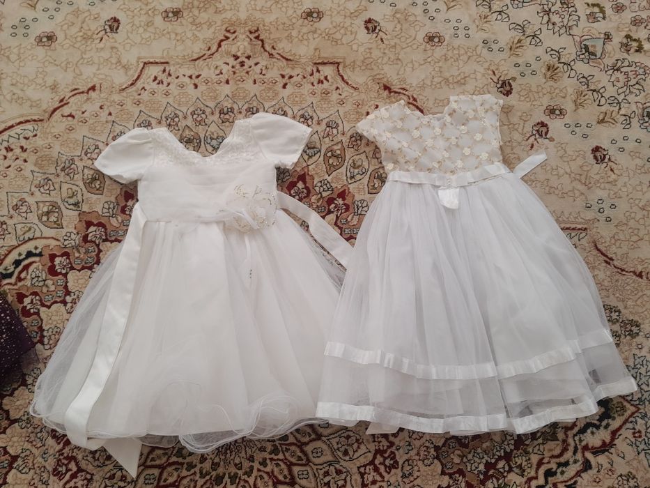 продам белые платье в отличном состоянии
