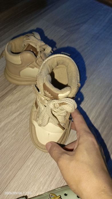 Продам детские кеды