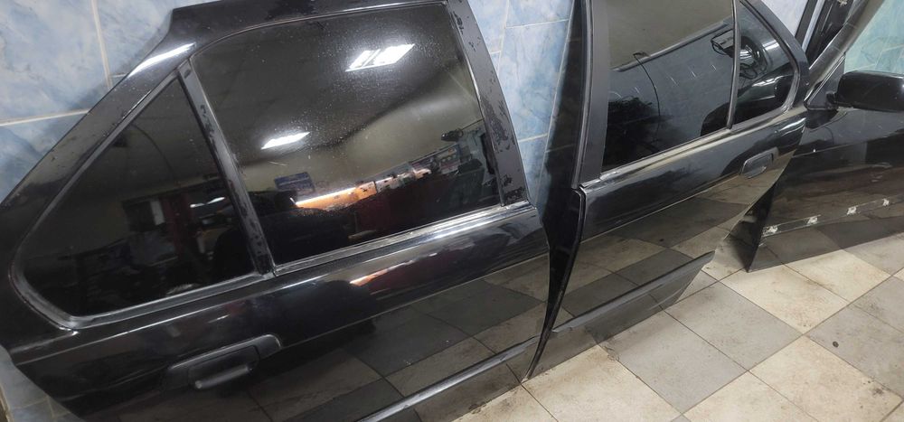 Разбор bmw e36 седан