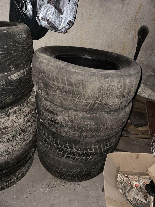 Продам резину на 255/60/17