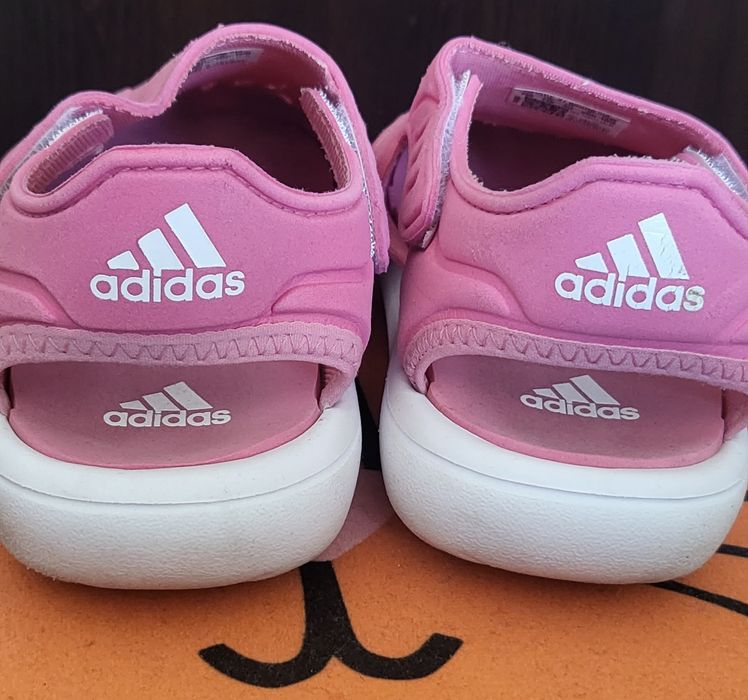 "Сандали Адидас"