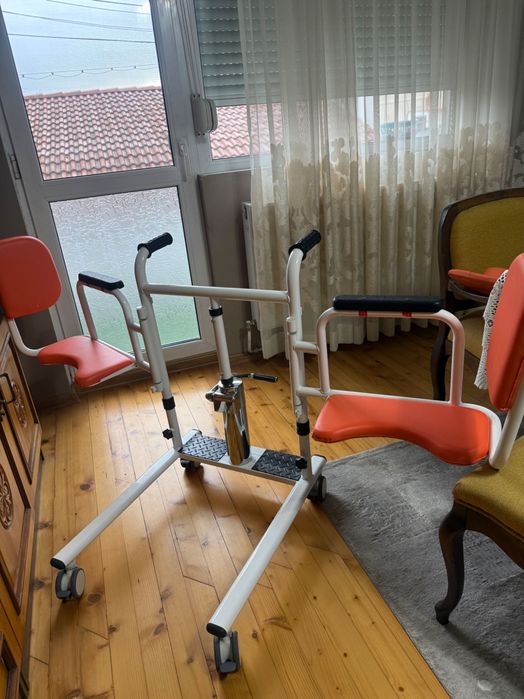 Трансферен инвалиден хидравличен стол до 150 кг