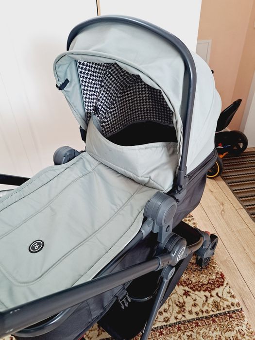 Коляска Happy Baby Lovetta