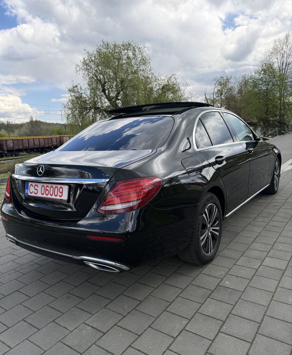 Mercedes Benz E220