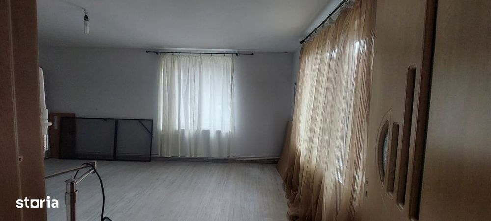 Casa de vanzare 100 mp, Moeciu de Jos, Jud. Brasov, langa Bran.