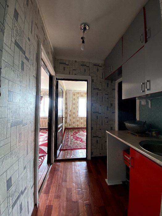 Продаётся 2 комнатная квартира на рисовый бывшая общежитие