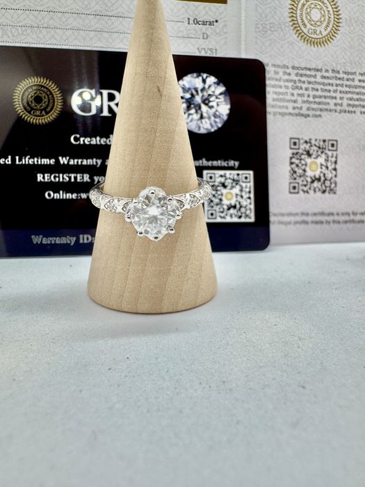 Сребърен пръстен с мойсанит (Диамант) 1 карат