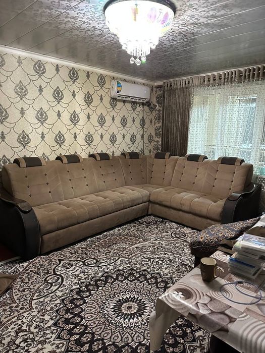 Продаю не дорого диван -кровать.