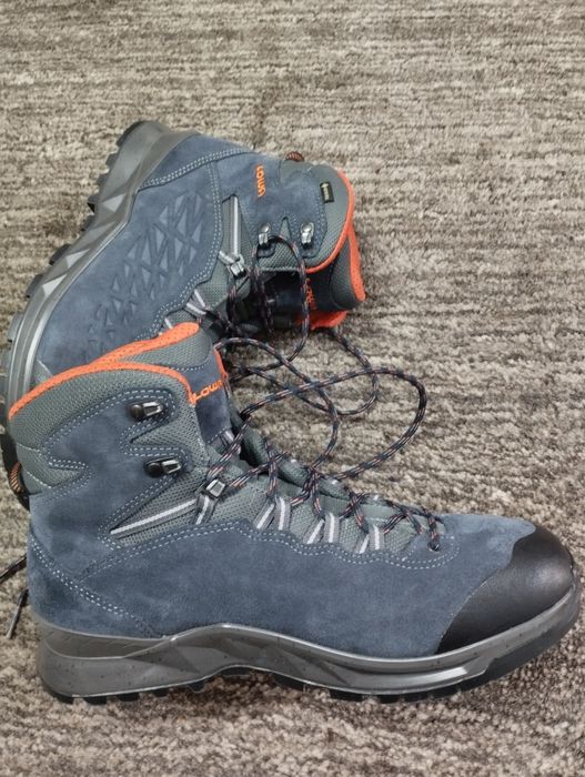 Bocanci Lowa Explorer mid gtx