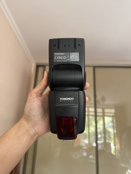Вспышка накамерная youngnuo YN720 speedlite