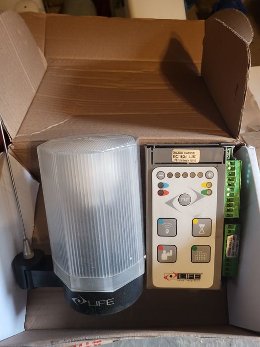 Componente alarma plus pise automatizare poarta batanta.